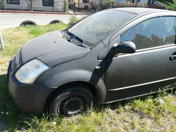 Dwa wraki zniknęły z płockich parkingów. "Pomogliśmy im odjechać" [ZDJĘCIA] - Zdjęcie główne