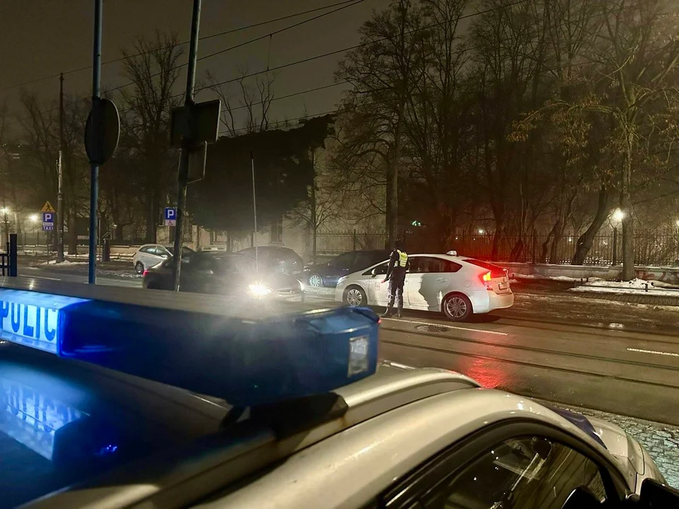 Alarm na drogach Łodzi i regionu. Policja sprawdza od świtu, 12 osób zatrzymanych - Zdjęcie główne