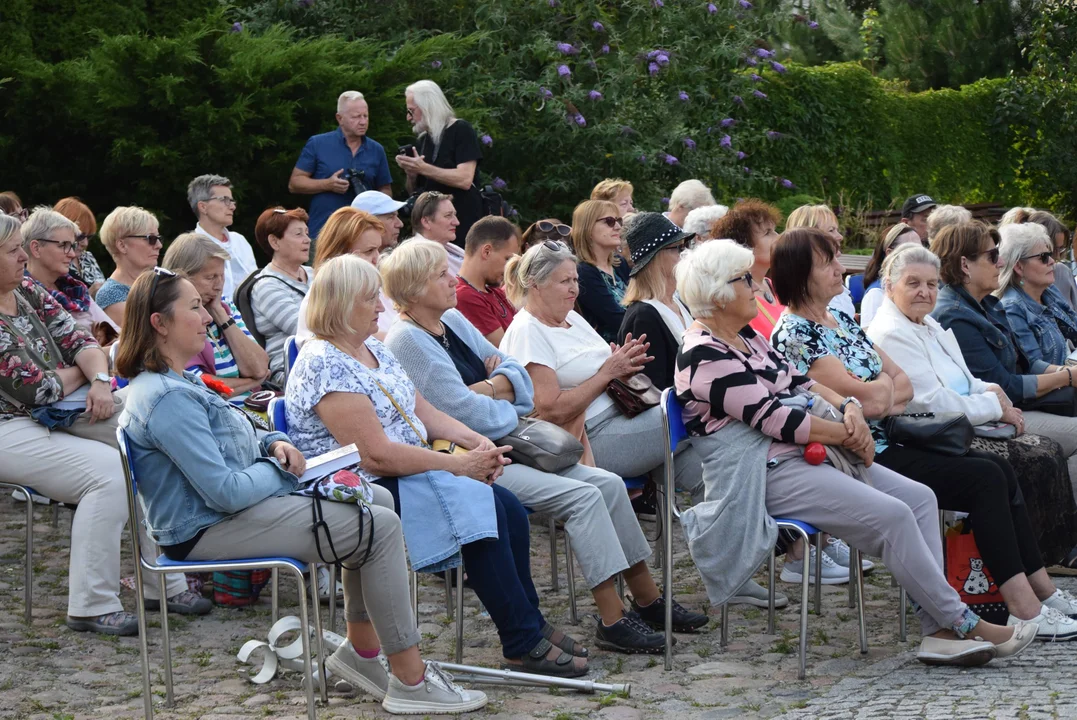 Wakacyjne spotkanie z cyklu "Co za gość"