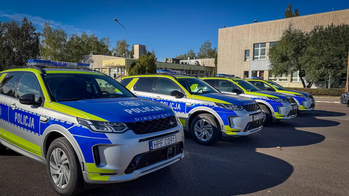 nowy radiowóz dla policji w Piotrkowie