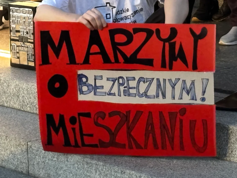 Manifestacja Łódzkiego Stowarzyszenia Lokatorów