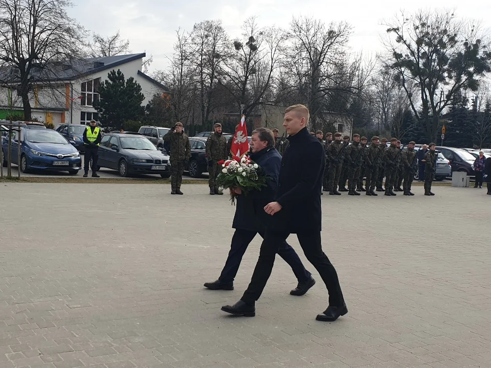 Obchody Zbrodni Zgierskiej na placu Stu straconych [zdjęcia]