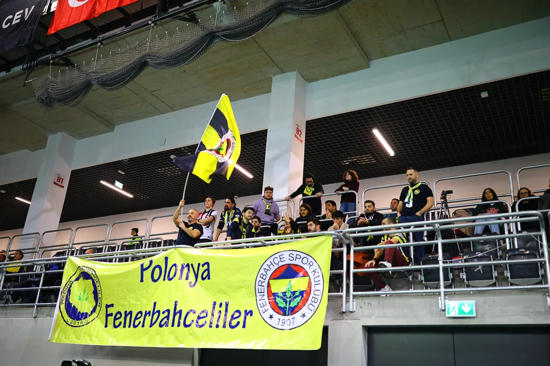 ŁKS Commercecon - Fenerbahce Stambuł