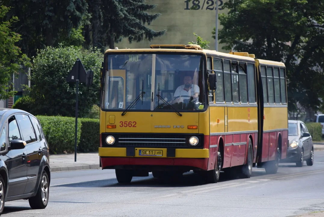 Łódzkie Linie Turystyczne łączą siły z ŁKA. Sprawdź, które kursy są ze sobą skomunikowane [ZDJĘCIA] - Zdjęcie główne