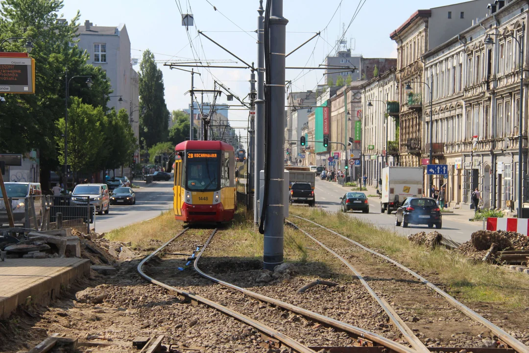 Podróżni MPK Łódź pytają: gdzie są te autobusy zastępcze?