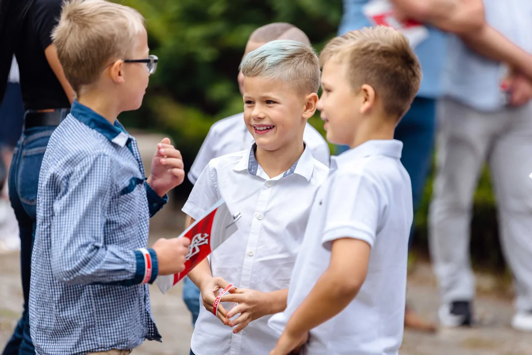 Łódzcy uczniowie otrzymali tysiące prezentów od ŁKS-u