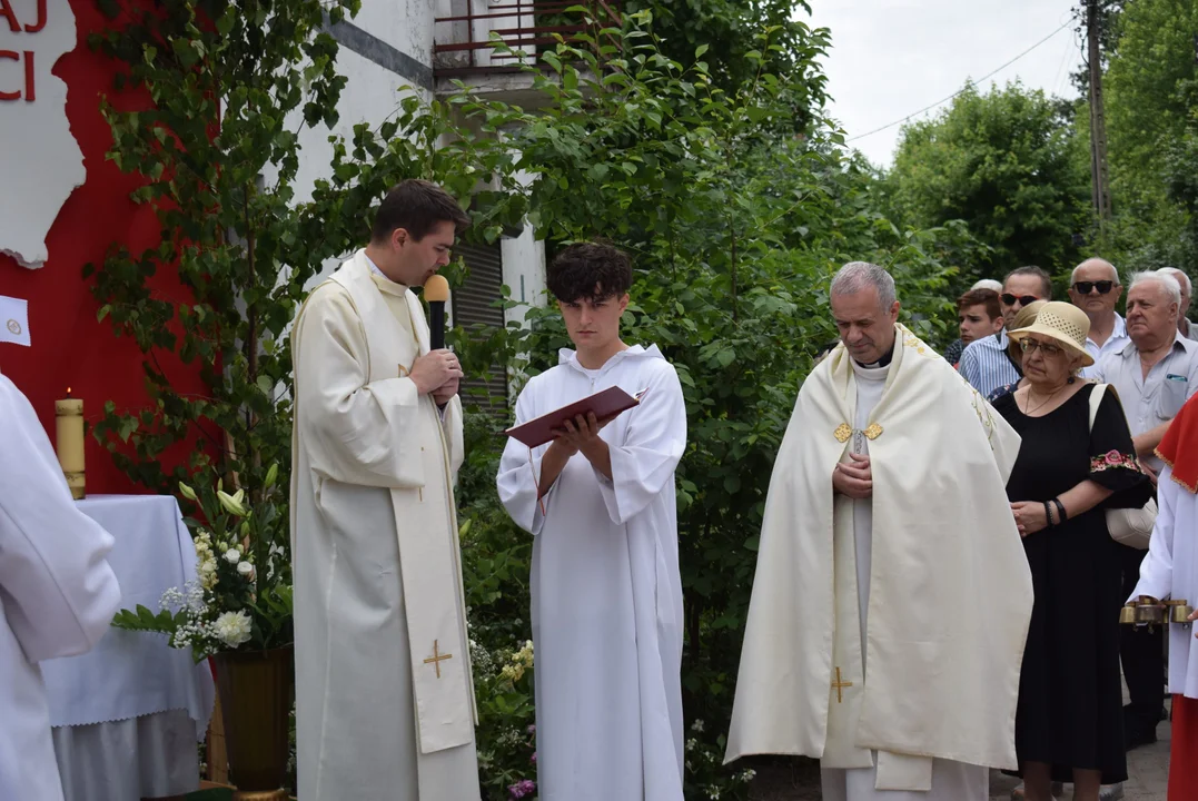 procesja Bożego Ciała w parafii Matki Bożej Dobrej Rady w Zgierzu