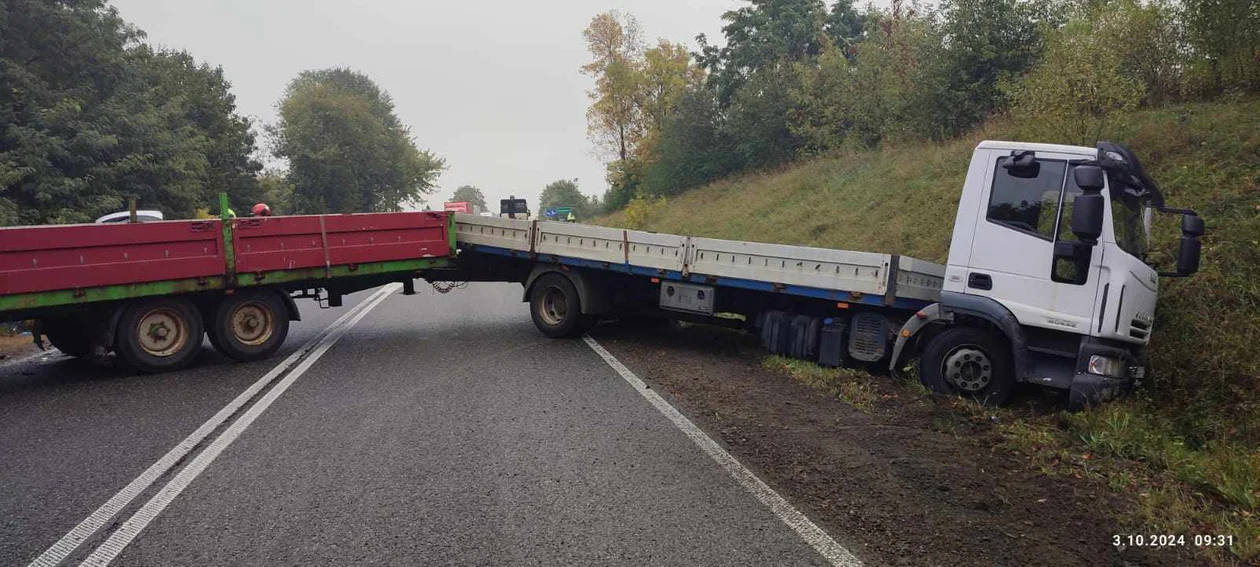 Poważny wypadek niedaleko Płocka. Droga do Warszawy jest zablokowana! - Zdjęcie główne