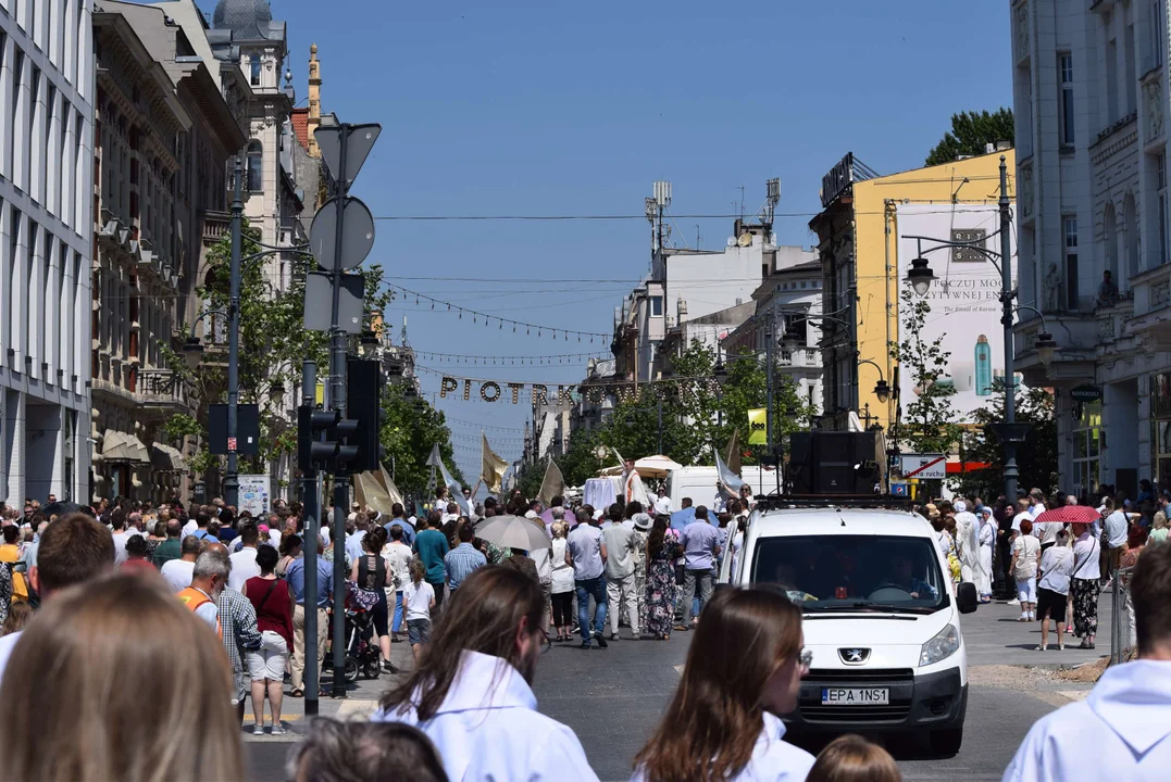 Procesje Bożego Ciała przeszły ulicami Łodzi