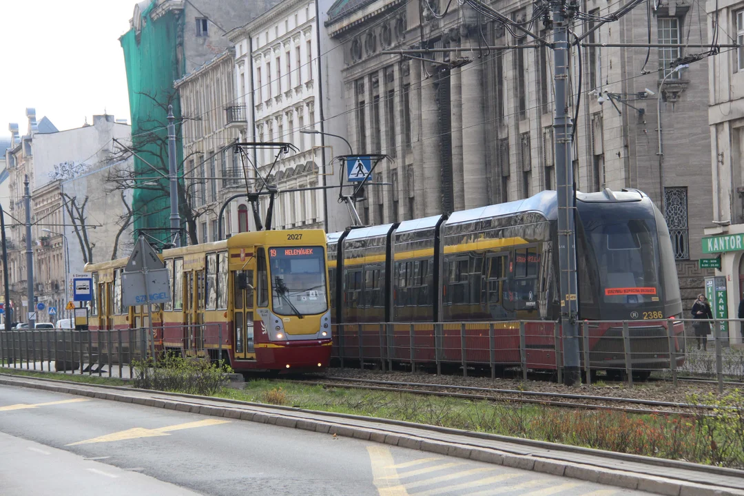 Budowa torowiska tymczasowego na al. Kościuszki w Łodzi