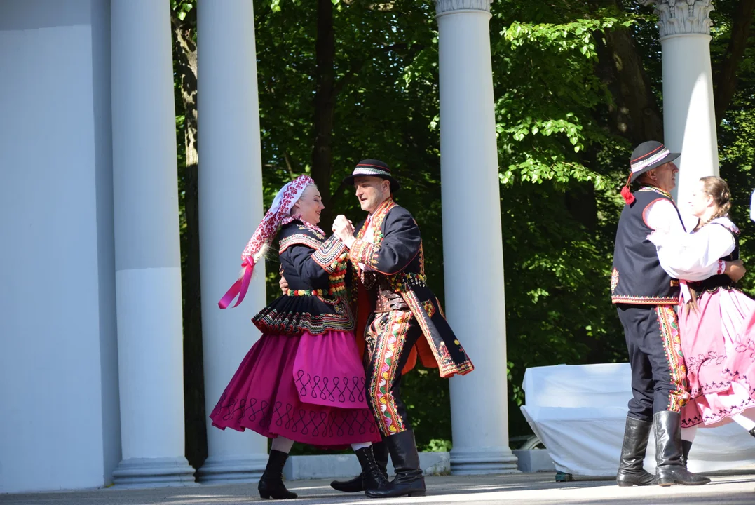 Spotkanie z folklorem w Parku Julianowskim