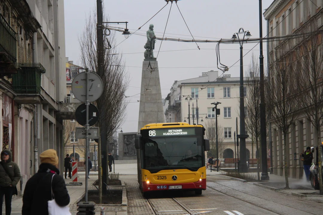 Tramwaje i autobusy MPK Łódź powróciły na Legionów