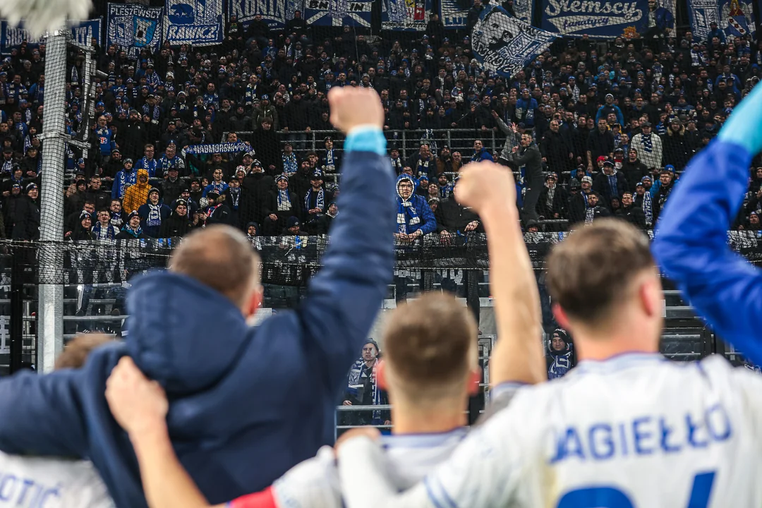 Lech Poznań wygrywa na wyjeździe z Pogonią Szczecin