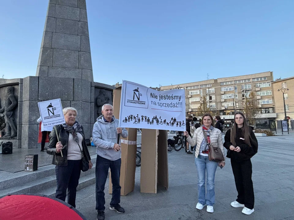 Manifestacja Łódzkiego Stowarzyszenia Lokatorów