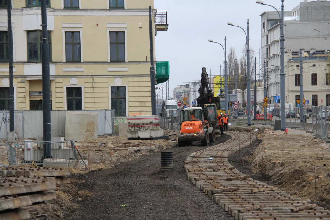 Budowa przystanku kolejowego Łódź Śródmieście - stan na 18.03.2024 r.