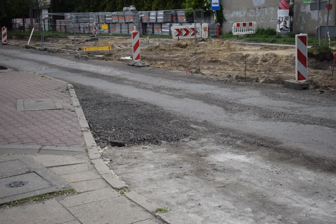 Budowa ronda na ul. 1 Maja w Zgierzu