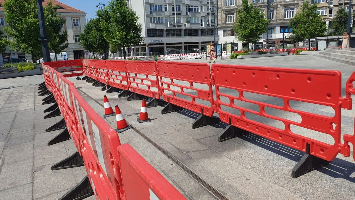 Plac Wolności znów do poprawki