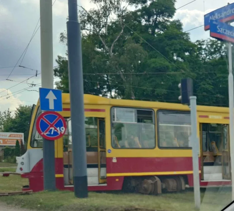 Wykolejenie tramwaju MPK Łódź na Teofilowie