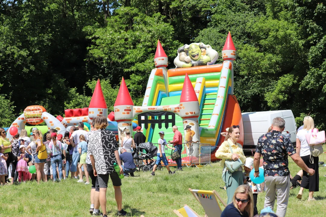 Piknik rodzinny z okazji dnia dziecka na Młynku w Łodzi