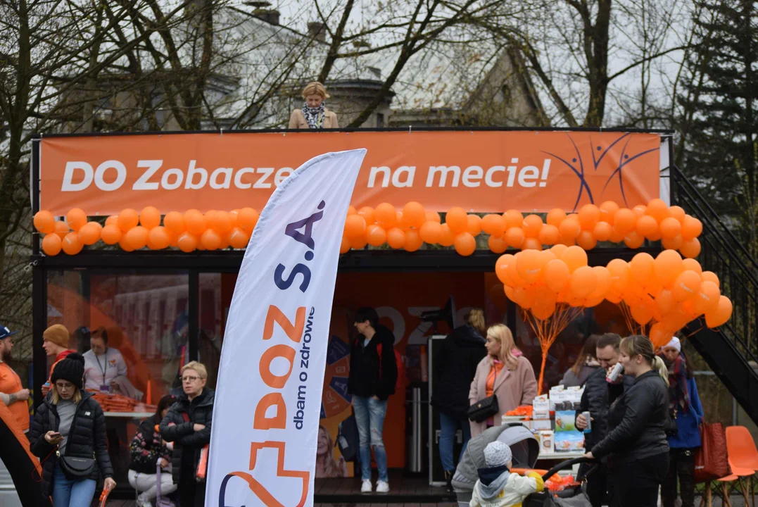 Zobacz pierwszych uczestników DOZ Maraton, którzy dotarli na metę [galeria]