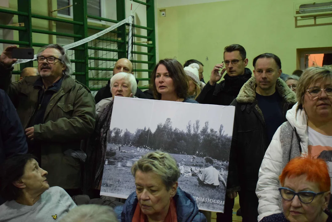 Łodzianie protestują przeciw Audioriver w parku na Zdrowiu