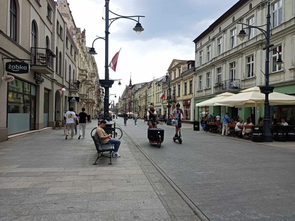 Piotrkowska w długi majowy weekend