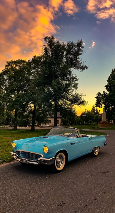 Ford Thunderbird 1957