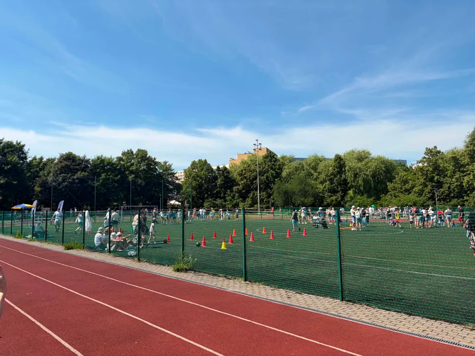 Sport, zabawa i pomaganie. Mieszkańcy tłumnie odwiedzili wydarzenie na Zaspie