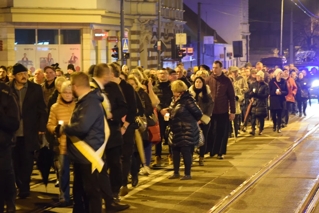 Ekumeniczna droga krzyżowa przeszła ulicami Łodzi