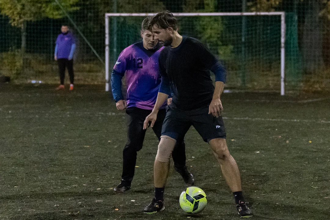 Duże emocje w spotkaniu AGKS 2 oraz FC Farselona w rozgrywkach Playareny