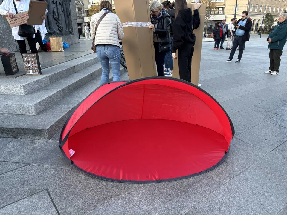 Manifestacja Łódzkiego Stowarzyszenia Lokatorów