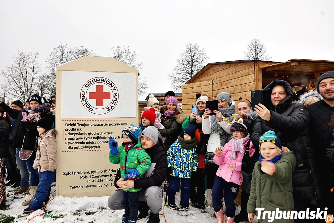 Jarmark Bożonarodzeniowy 2023 w Sulejowie. Tłumy mieszkańców i magia świąt