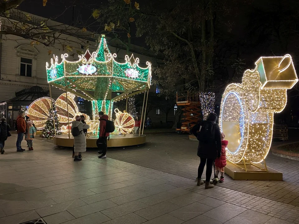 Świąteczna iluminacja na Piotrkowskiej