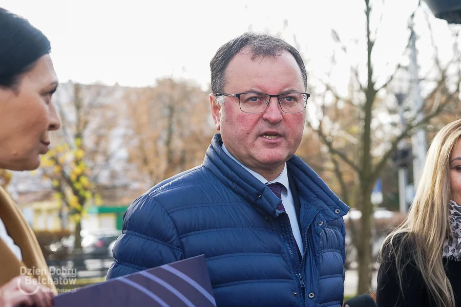 Wiceminister przyjechał do Bełchatowa. Przywiózł ponad dwa miliony złotych [FOTO] - Zdjęcie główne