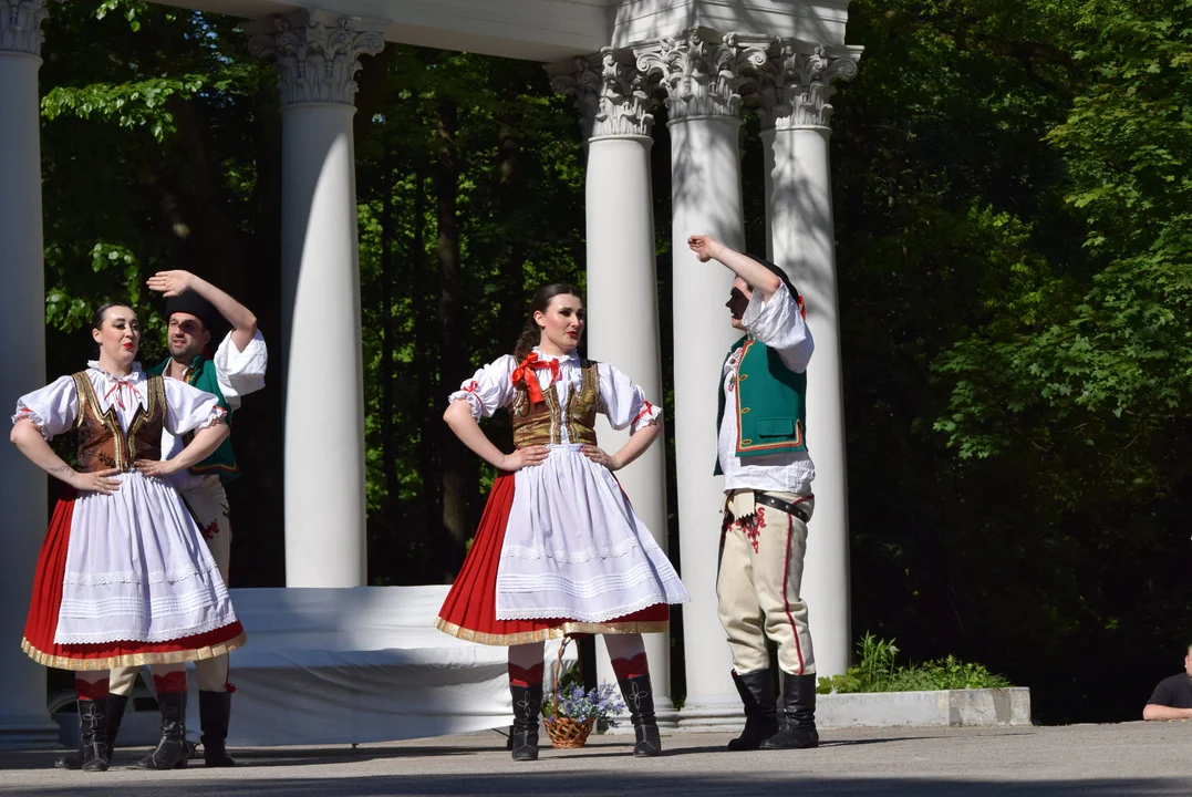 Spotkanie z folklorem w Parku Julianowskim