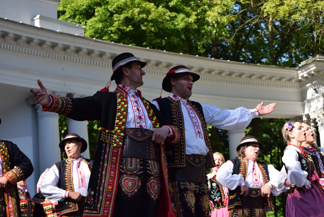 Spotkanie z folklorem w Parku Julianowskim