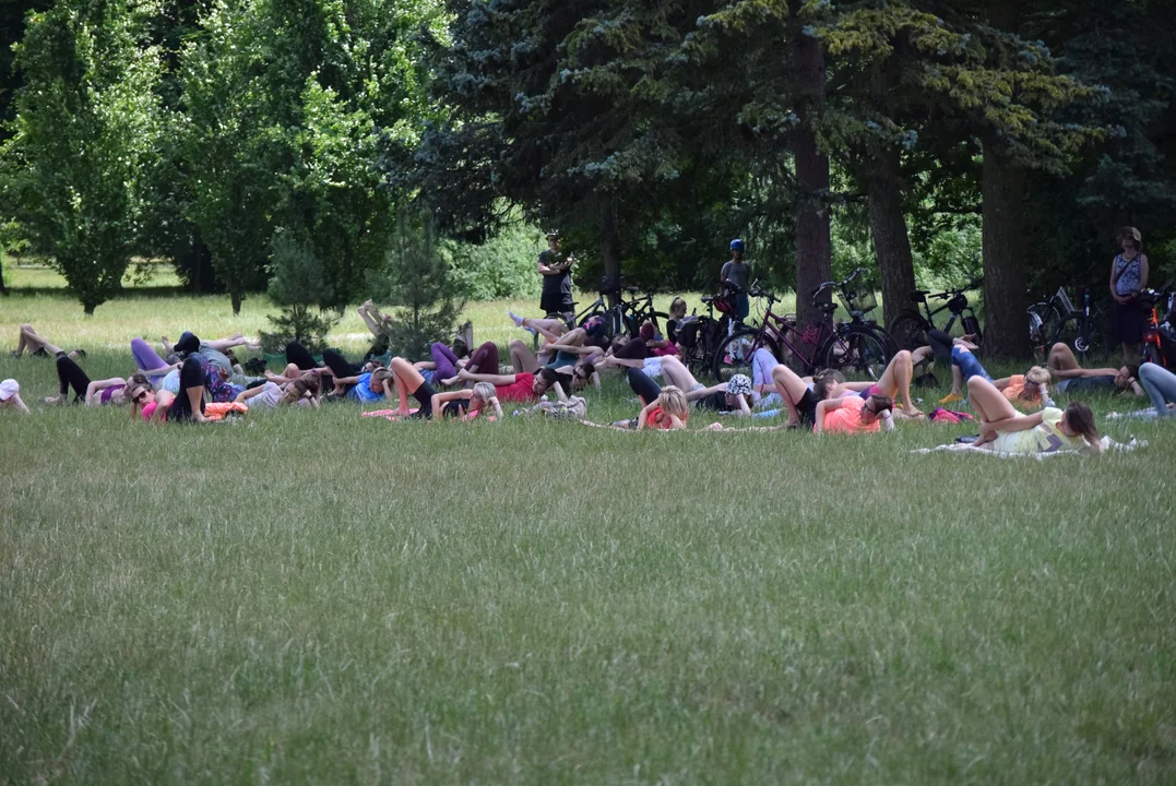 Joga w Parku Poniatowskiego