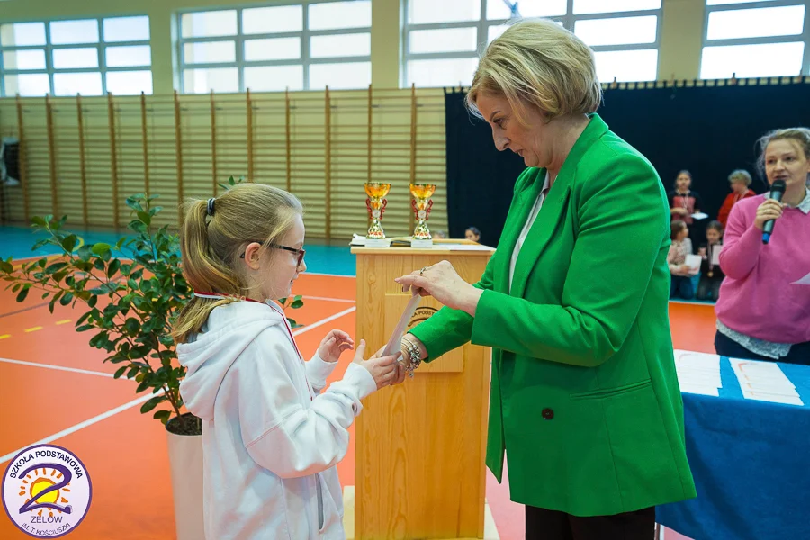 Puchary i złote medale. Tak wygląda podsumowanie półrocza w zelowskiej szkole