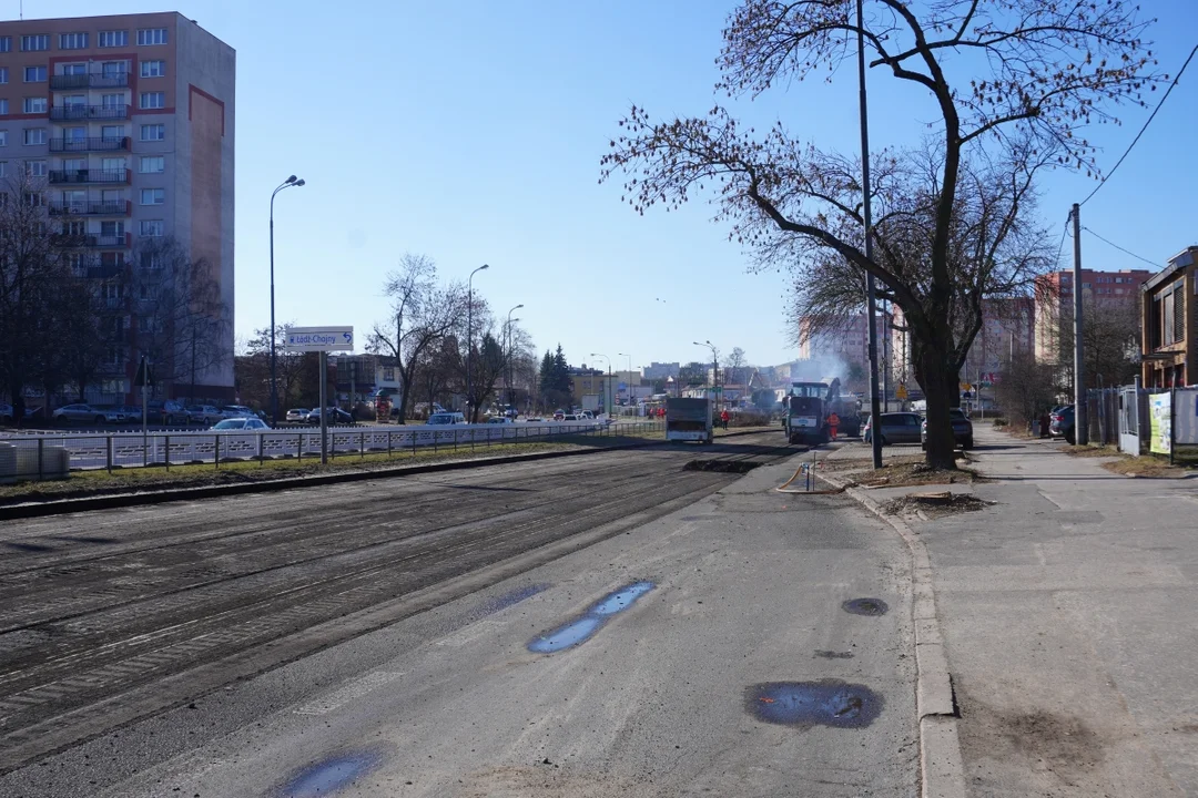 Remont Broniewskiego