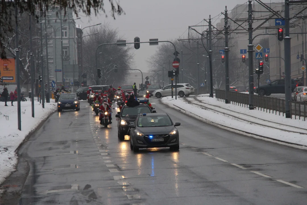 Parada MotoMikołajów w Manufakturze w Łodzi - 9.12.2023 r.