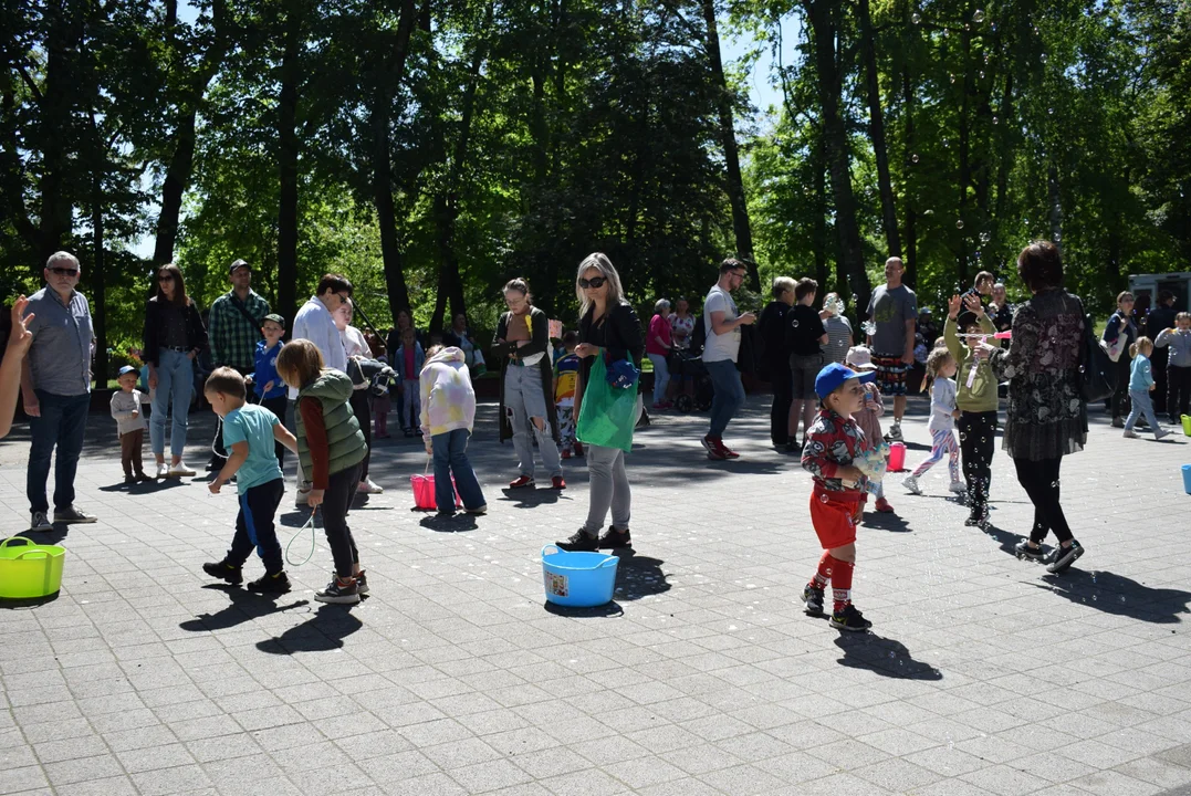 Festiwal baniek mydlanych i kolorów w Parku Miejskim w Zgierzu