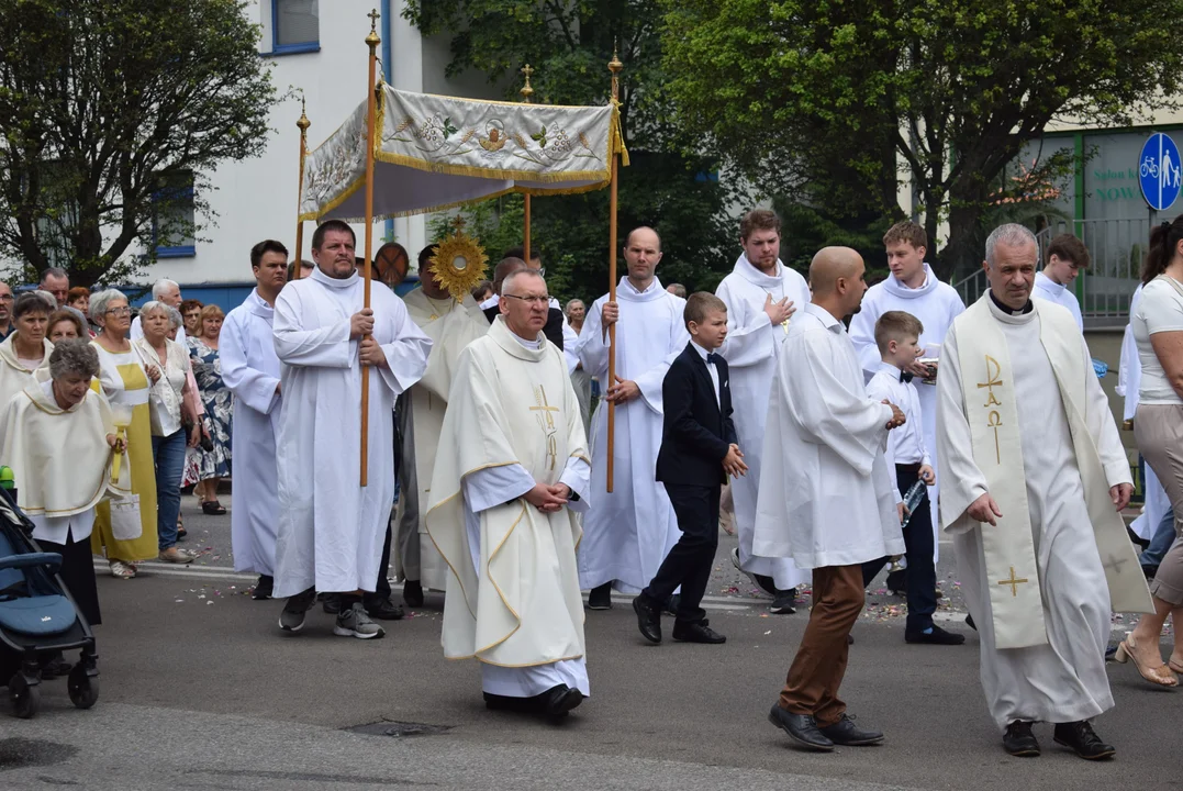 procesja Bożego Ciała w parafii Matki Bożej Dobrej Rady w Zgierzu