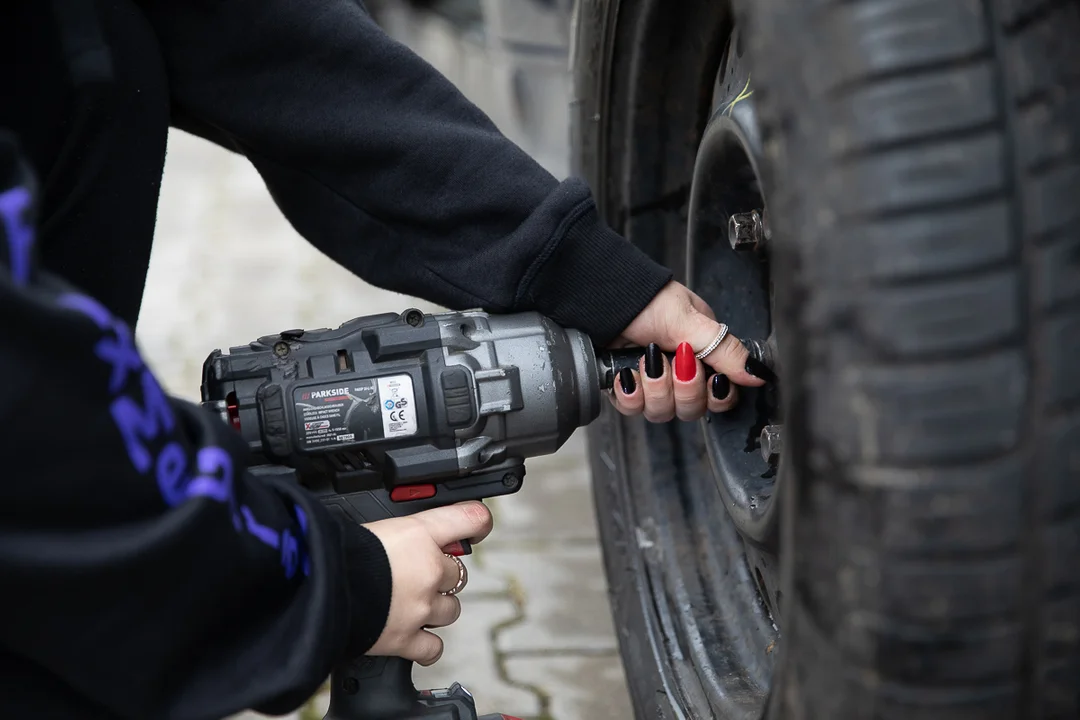 Pokazy drifterów, sportowych aut, rodzinne atrakcje i wiele więcej w Moto Arenie