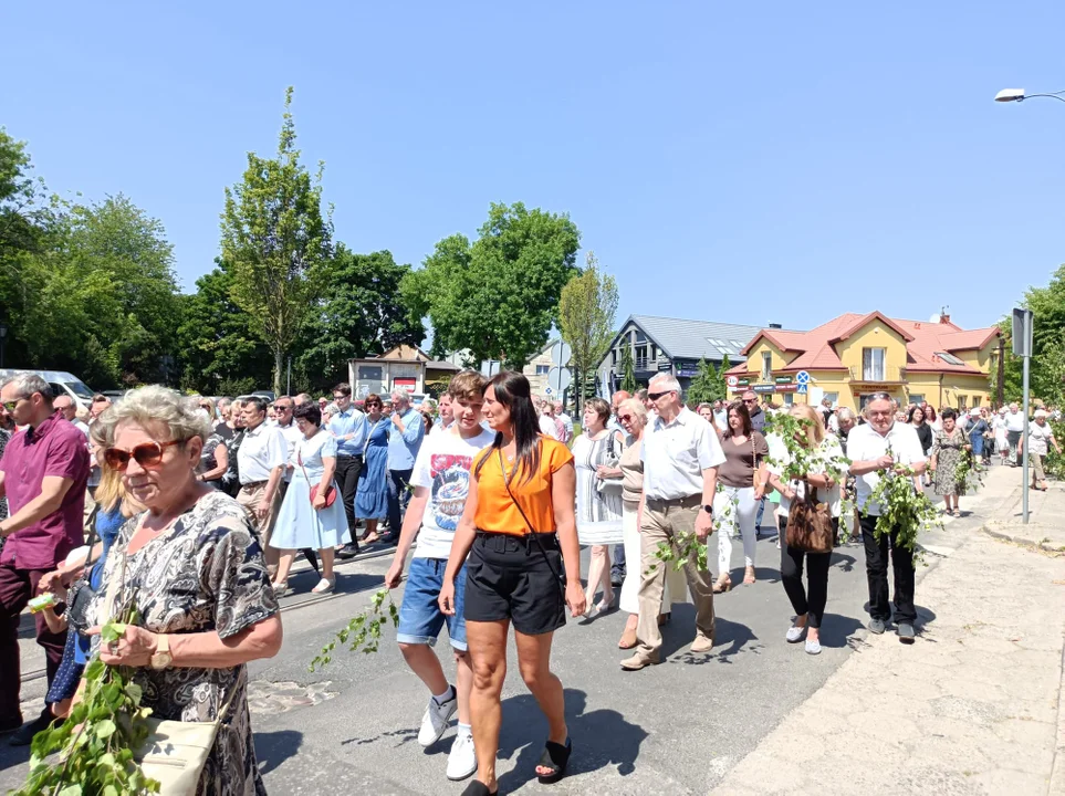 Ulicami Zgierza przeszły procesje Bożego Ciała.