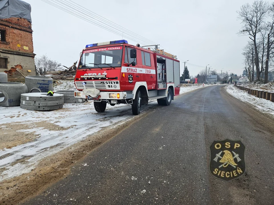 Akcja służb w regionie. Dramatyczna walka o życie tuż pod Płockiem! [ZDJĘCIA] - Zdjęcie główne