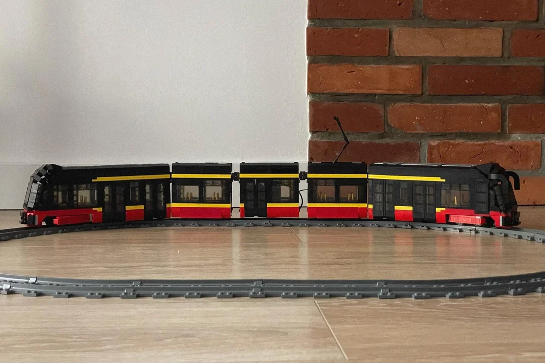 Modele łódzkich tramwajów z klocków Lego