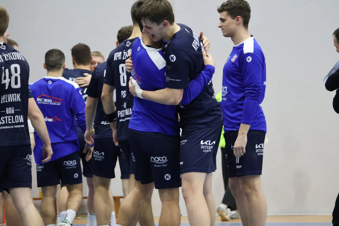 Poznańscy szyczpiorniści żegnają się z własną halą porażką