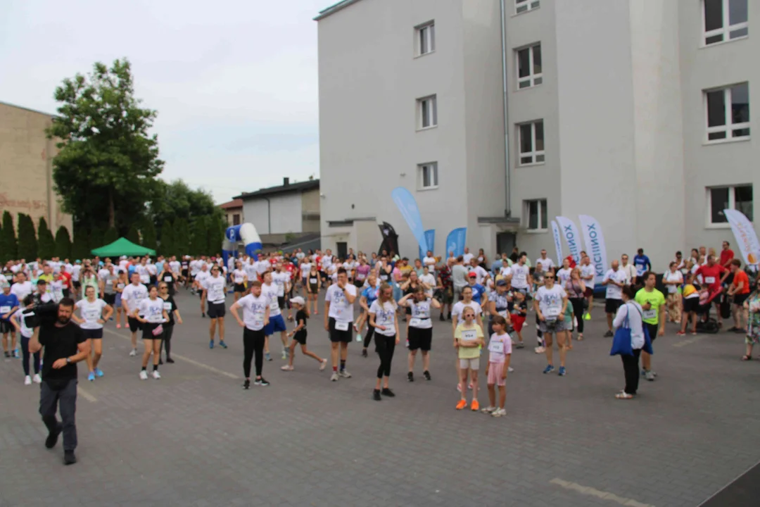 XI edycja biegu "Daj piątaka na dzieciaka"