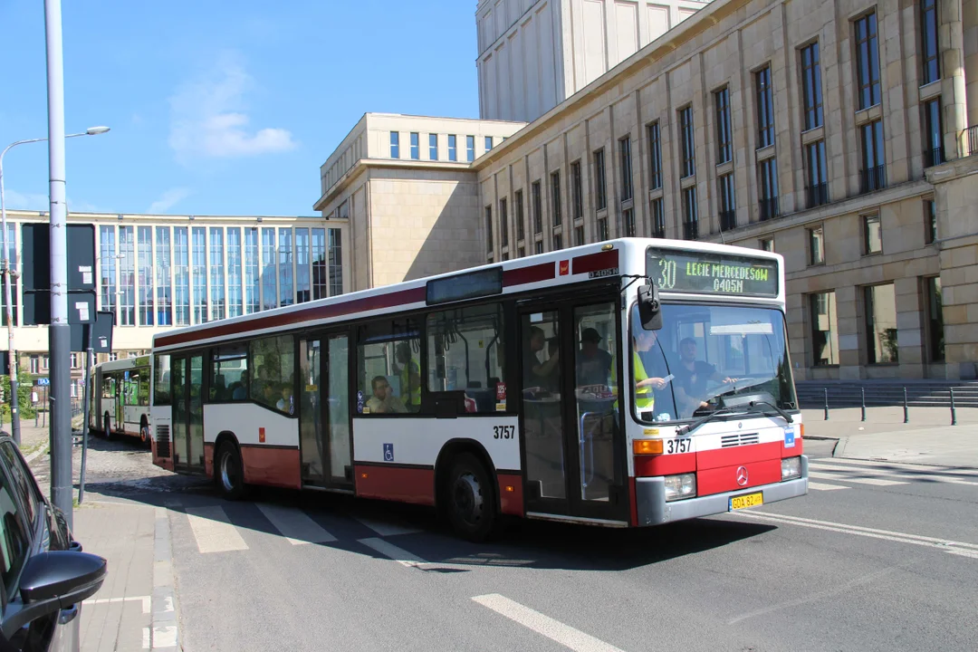 30. lecie Mercedesów O405N - pierwszego autobusu niskopogłowego w Łodzi