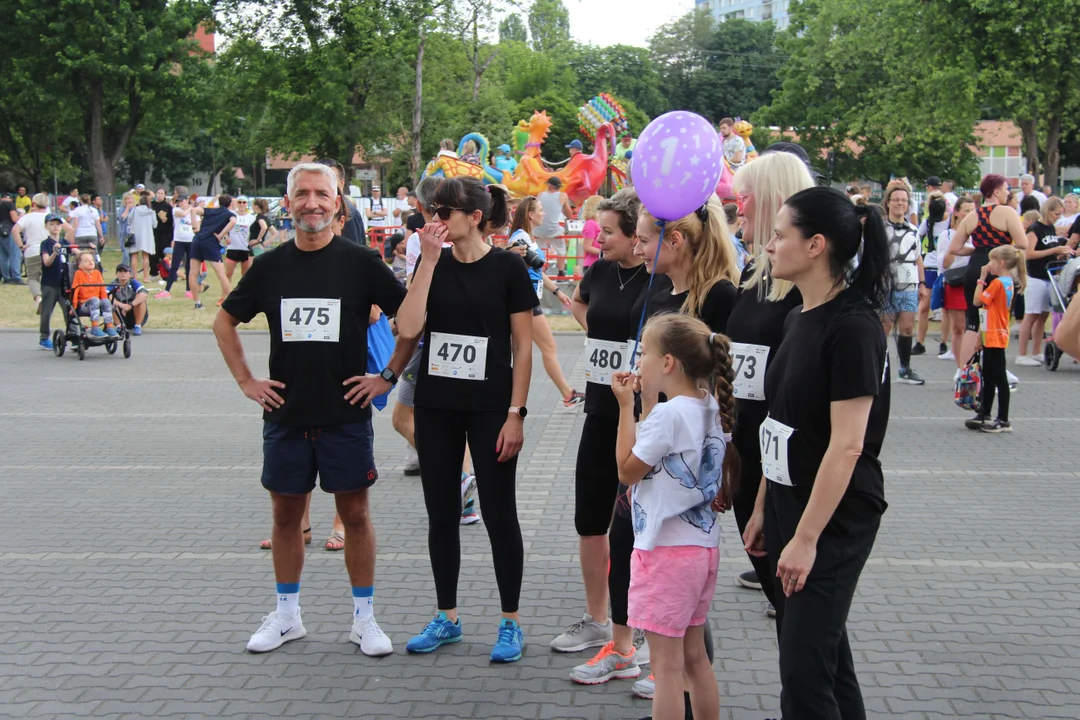 Piknik rodzinny fundacji „Daj piątaka na dzieciaka” na Bałutach